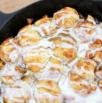 This Caramel Apple Pull-Apart Bread recipe is an all-time favorite around here. Caramel Apple recipes are a big hit every year and this one is delicious. #caramelapplerecipes #castironrecipes #myhomebasedlife #pullapartbreadrecipe #desserts | Dessert Recipes | Cast Iron Recipes | Caramel Apple Recipes | Dessert Bread Recipes