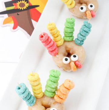 Thanksgiving breakfast or treat idea - turkey donuts