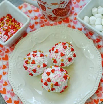 Valentine's Day hot chocolate bomb recipe