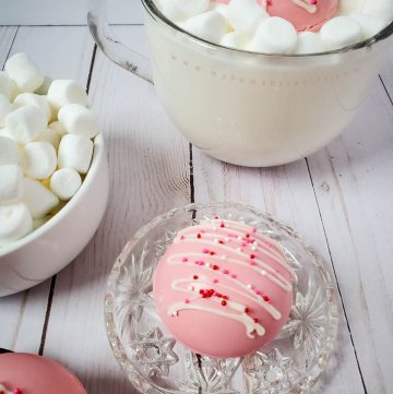 strawberry cocoa bombs